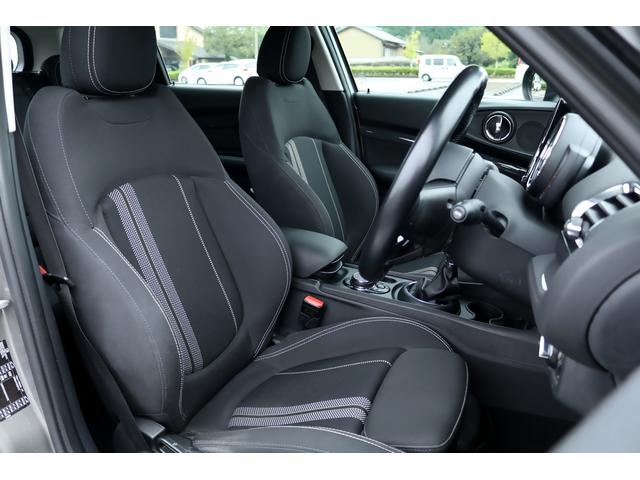 ＭＩＮＩ クーパーＳＤ　クラブマン　車検２年付　１オーナー車　ペッパーＰＫＧ　ピアノブラックエクステリアＰＫＧ　ＤＵＥＬＬ　ＡＧパフォーマンスエアロ付　ＬＥＤヘッドライト　ドライビングアシスト　ＡＣＣ　１７ＡＷ　カメラＰＫＧ（24枚目）