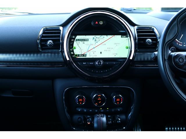 ＭＩＮＩ ジョンクーパーワークス　クラブマン　ＪＣＷエクスクルーシブスタイル　レザーラウンジシート　ＵＳフェンダー　後期デジタルメーター　イルミネ―テッドサーフェス　ユニオンテール　イージーエントリー　ＨＵＤ　ＪＣＷツインマフラー（19枚目）