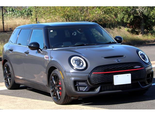 ＭＩＮＩ ジョンクーパーワークス　クラブマン　ＪＣＷエクスクルーシブスタイル　レザーラウンジシート　ＵＳフェンダー　後期デジタルメーター　イルミネ―テッドサーフェス　ユニオンテール　イージーエントリー　ＨＵＤ　ＪＣＷツインマフラー（45枚目）