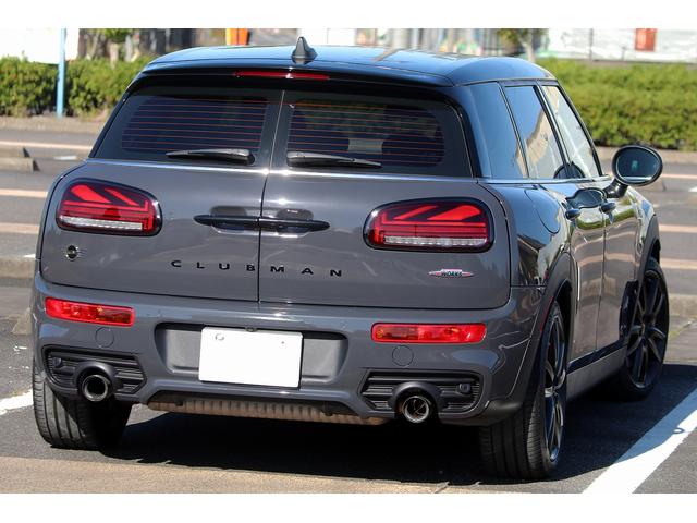 ＭＩＮＩ ジョンクーパーワークス　クラブマン　ＪＣＷエクスクルーシブスタイル　レザーラウンジシート　ＵＳフェンダー　後期デジタルメーター　イルミネ―テッドサーフェス　ユニオンテール　イージーエントリー　ＨＵＤ　ＪＣＷツインマフラー（52枚目）