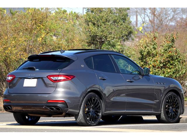 レヴァンテ グランスポーツ Q4 OP21AW パノラマSR LEDヘッドライト ネリッシモPKG ACC イエローキャリパー トランクキックセンサー AppleCarplay サラウンドビューモニター 前後ドラレコ(19枚目)