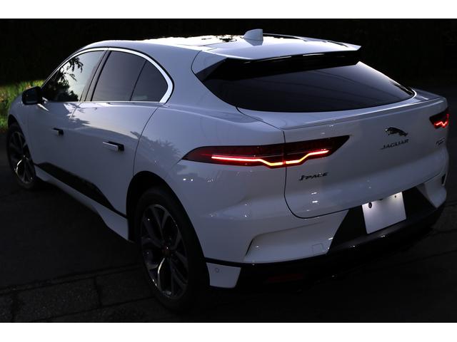 Ｉペイス ＨＳＥ　パフォーマンスシート　パノラマルーフ　マトリックスＬＥＤライト　１４Ｗａｙ電動調節シート　シートクーラー　ドライバーアシスト　３６０°カメラ　２０ＡＷ　Ａｐｐｌｅ　ＣａｒＰｌａｙ　ＯＰエアサス（27枚目）