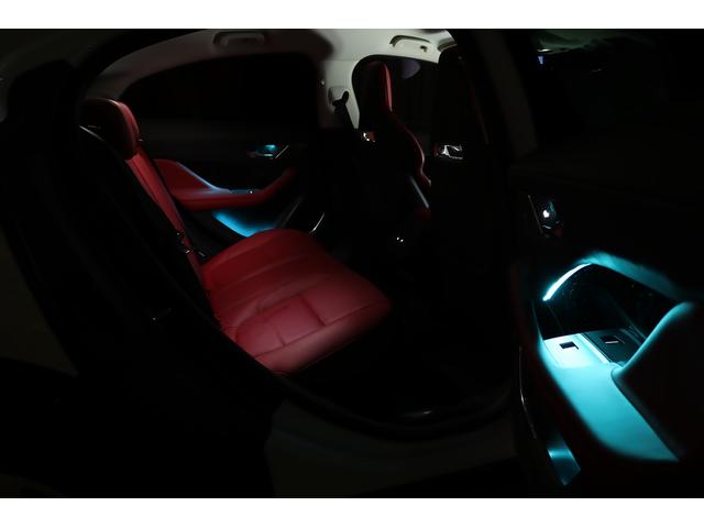 Ｉペイス ＨＳＥ　パフォーマンスシート　パノラマルーフ　マトリックスＬＥＤライト　１４Ｗａｙ電動調節シート　シートクーラー　ドライバーアシスト　３６０°カメラ　２０ＡＷ　Ａｐｐｌｅ　ＣａｒＰｌａｙ　ＯＰエアサス（30枚目）