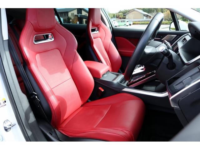 Ｉペイス ＨＳＥ　パフォーマンスシート　パノラマルーフ　マトリックスＬＥＤライト　１４Ｗａｙ電動調節シート　シートクーラー　ドライバーアシスト　３６０°カメラ　２０ＡＷ　Ａｐｐｌｅ　ＣａｒＰｌａｙ　ＯＰエアサス（31枚目）