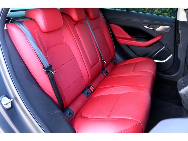 Ｉペイス ＨＳＥ　パフォーマンスシート　パノラマルーフ　マトリックスＬＥＤライト　１４Ｗａｙ電動調節シート　シートクーラー　ドライバーアシスト　３６０°カメラ　２０ＡＷ　Ａｐｐｌｅ　ＣａｒＰｌａｙ　ＯＰエアサス（34枚目）