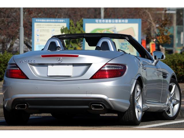 ＳＬＫ ＳＬＫ２００　ＡＭＧスポーツＰＫＧ　マジックスカイルーフ　レザーＰＫＧ　ユーティリティＰＫＧ　レーダーセーフティＰＫＧ　レザーシート　エアスカーフ　ダイナミックハンドリングＰＫＧ　地デジＴＶ　１８ＡＷ（30枚目）