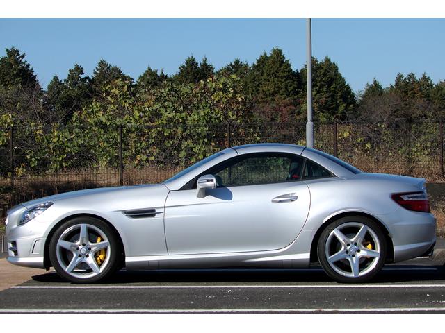 ＳＬＫ ＳＬＫ２００　ＡＭＧスポーツＰＫＧ　マジックスカイルーフ　レザーＰＫＧ　ユーティリティＰＫＧ　レーダーセーフティＰＫＧ　レザーシート　エアスカーフ　ダイナミックハンドリングＰＫＧ　地デジＴＶ　１８ＡＷ（39枚目）