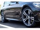 ７シリーズ ７４０ｉ　Ｍスポーツ　車検２年付　リヤコンフォートＰＫＧ　リヤエンターテイメント　ディスプレイキー　サンルーフ　ＬＥＤヘッドライト　２０ＡＷ　ハーマンカードンサラウンド　トップビュー　ドライビングアシストプラス（7枚目）