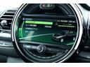 クーパーＳＤ　クラブマン　車検２年付　１オーナー車　ペッパーＰＫＧ　ピアノブラックエクステリアＰＫＧ　ＤＵＥＬＬ　ＡＧパフォーマンスエアロ付　ＬＥＤヘッドライト　ドライビングアシスト　ＡＣＣ　１７ＡＷ　カメラＰＫＧ（17枚目）