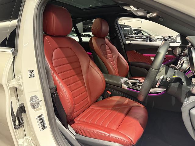 Ｃクラス Ｃ２００アバンギャルド　ＡＭＧライン　レザーエクスクルーシブパッケージ　パノラマサンルーフ　ブルメスターサウンド　赤革　ヘッドアップディスプレイ　シートヒーター　純正ナビ　地デジ　バックカメラ　Ｂｌｕｅｔｏｏｔｈ　ドラレコ　ＥＴＣ（5枚目）