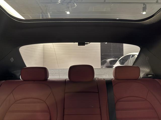 Ｃクラス Ｃ２００アバンギャルド　ＡＭＧライン　レザーエクスクルーシブパッケージ　パノラマサンルーフ　ブルメスターサウンド　赤革　ヘッドアップディスプレイ　シートヒーター　純正ナビ　地デジ　バックカメラ　Ｂｌｕｅｔｏｏｔｈ　ドラレコ　ＥＴＣ（18枚目）