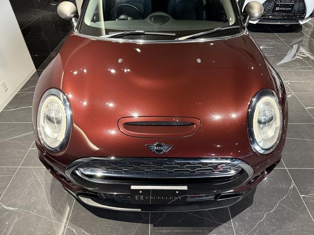 MINI クーパーSD クラブマン レザーシート シートヒーター パワーシート コンフォートアクセス ナビ Bカメラ ETC クルーズコントロール LEDヘッドライト MINIドライビングモード 電子パーキングブレーキ レインセンサー(11枚目)