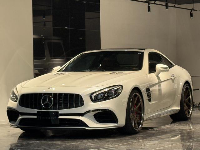 ＳＬ ＳＬ６３　ハイパーフォージド鍛造２０／２１インチＡＷ　マジックスカイルーフ　赤革　カーボンインテリア　ハーマンカードン　シートヒーター／クーラー　純正フロアマット　純正ナビ　ＴＶ　Ｂｌｕｅｔｏｏｔｈ　左ハンドル（2枚目）