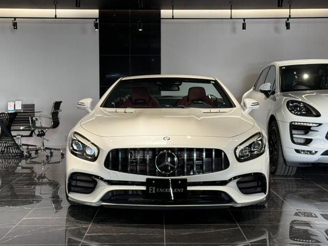 ＳＬ ＳＬ６３　ハイパーフォージド鍛造２０／２１インチＡＷ　マジックスカイルーフ　赤革　カーボンインテリア　ハーマンカードン　シートヒーター／クーラー　純正フロアマット　純正ナビ　ＴＶ　Ｂｌｕｅｔｏｏｔｈ　左ハンドル（9枚目）