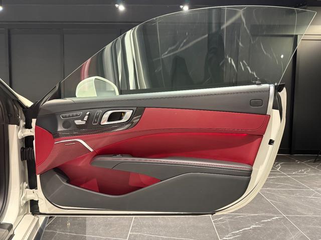 ＳＬ ＳＬ６３　ハイパーフォージド鍛造２０／２１インチＡＷ　マジックスカイルーフ　赤革　カーボンインテリア　ハーマンカードン　シートヒーター／クーラー　純正フロアマット　純正ナビ　ＴＶ　Ｂｌｕｅｔｏｏｔｈ　左ハンドル（13枚目）