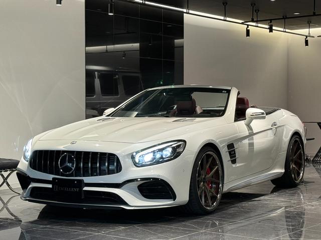 ＳＬ ＳＬ６３　ハイパーフォージド鍛造２０／２１インチＡＷ　マジックスカイルーフ　赤革　カーボンインテリア　ハーマンカードン　シートヒーター／クーラー　純正フロアマット　純正ナビ　ＴＶ　Ｂｌｕｅｔｏｏｔｈ　左ハンドル（17枚目）