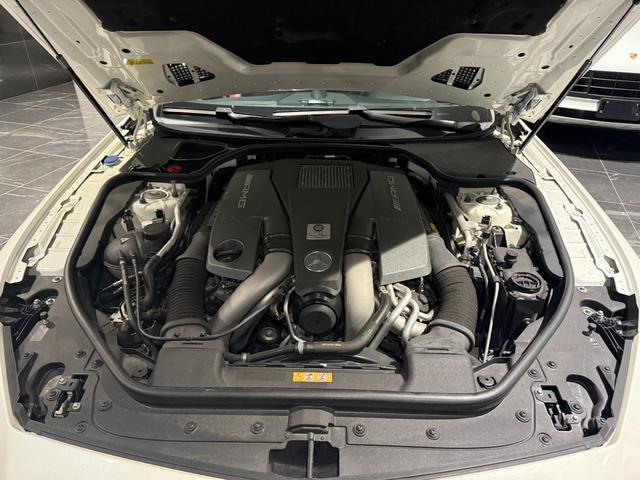 ＳＬ ＳＬ６３　ハイパーフォージド鍛造２０／２１インチＡＷ　マジックスカイルーフ　赤革　カーボンインテリア　ハーマンカードン　シートヒーター／クーラー　純正フロアマット　純正ナビ　ＴＶ　Ｂｌｕｅｔｏｏｔｈ　左ハンドル（29枚目）