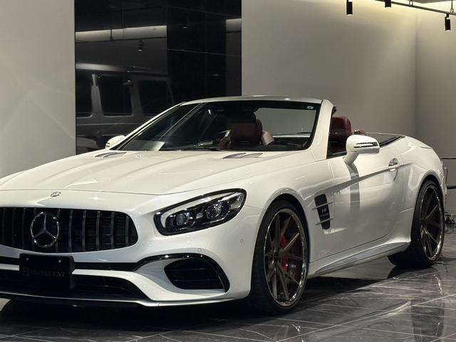 ＳＬ ＳＬ６３　ハイパーフォージド鍛造２０／２１インチＡＷ　マジックスカイルーフ　赤革　カーボンインテリア　ハーマンカードン　シートヒーター／クーラー　純正フロアマット　純正ナビ　ＴＶ　Ｂｌｕｅｔｏｏｔｈ　左ハンドル（45枚目）