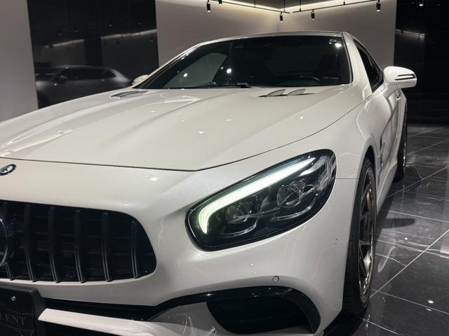 ＳＬ ＳＬ６３　ハイパーフォージド鍛造２０／２１インチＡＷ　マジックスカイルーフ　赤革　カーボンインテリア　ハーマンカードン　シートヒーター／クーラー　純正フロアマット　純正ナビ　ＴＶ　Ｂｌｕｅｔｏｏｔｈ　左ハンドル（51枚目）