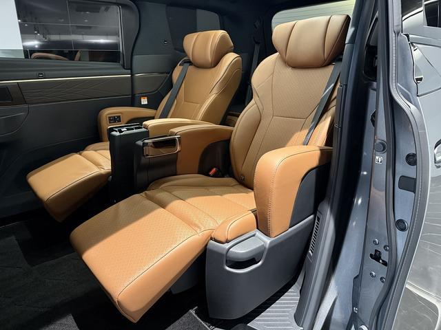 ヴェルファイア Z プレミア OPユニバーサルステップ JBLプレミアムサウンド リアモニター カールソン21インチAW RSRダウンサス サンセットブラウン内装 デジタルインナーミラー ドラレコ GPSレーダー 寒冷地仕様(15枚目)