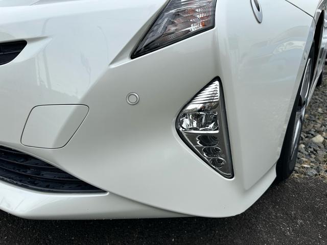 プリウス Ａ　トヨタセーフティーセンス　純正９インチナビ　バックカメラ　ＥＴＣ　ＬＥＤヘッド　コーナーソナー　クルーズコントロール　ＬＤＡ　ヘッドアップディスプレイ　ブラインドスポットモニター　コムテックドラレコ（11枚目）