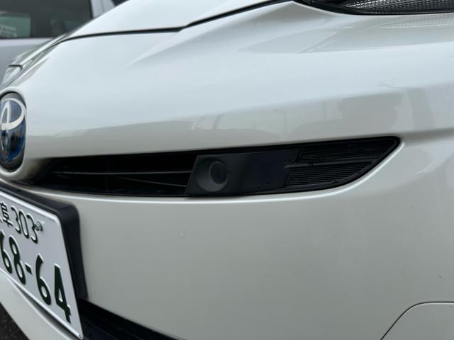 プリウス Ａ　トヨタセーフティーセンス　純正９インチナビ　バックカメラ　ＥＴＣ　ＬＥＤヘッド　コーナーソナー　クルーズコントロール　ＬＤＡ　ヘッドアップディスプレイ　ブラインドスポットモニター　コムテックドラレコ（12枚目）