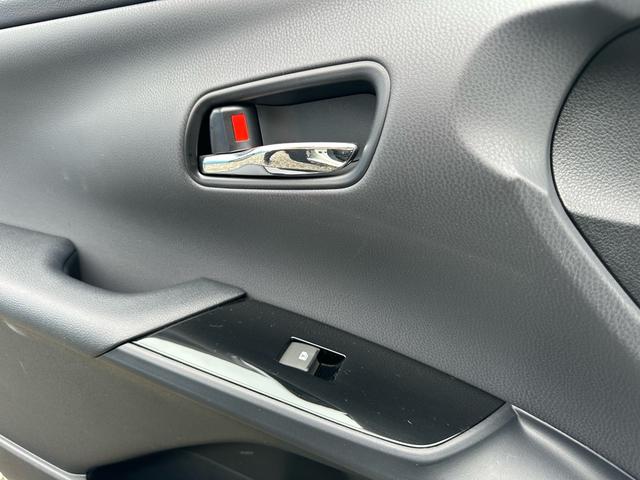 プリウス Ａ　トヨタセーフティーセンス　純正９インチナビ　バックカメラ　ＥＴＣ　ＬＥＤヘッド　コーナーソナー　クルーズコントロール　ＬＤＡ　ヘッドアップディスプレイ　ブラインドスポットモニター　コムテックドラレコ（39枚目）