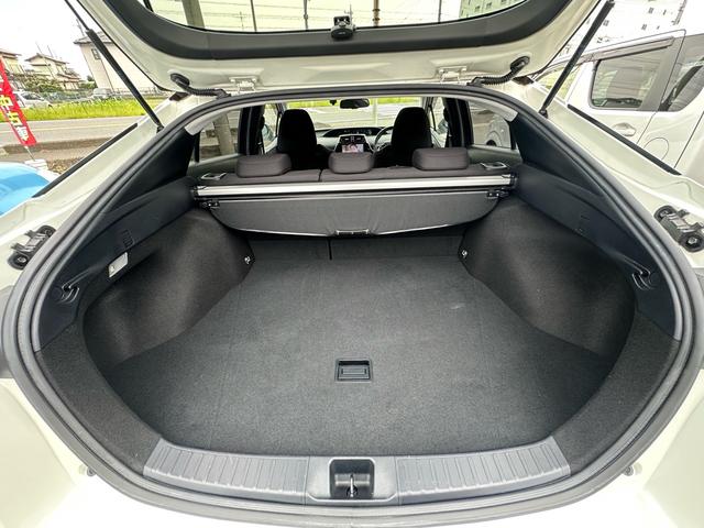 プリウス Ａ　トヨタセーフティーセンス　純正９インチナビ　バックカメラ　ＥＴＣ　ＬＥＤヘッド　コーナーソナー　クルーズコントロール　ＬＤＡ　ヘッドアップディスプレイ　ブラインドスポットモニター　コムテックドラレコ（42枚目）