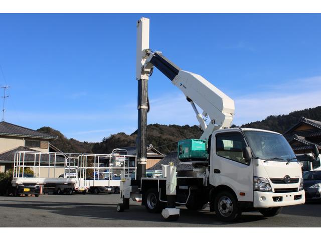 デュトロ 橋梁点検車　実走行１９０００ｋｍ台タダノＢＴ－１１０２０１６年１１月アワメーター７３８時間ローラージャッキ用ゴム－４ヤンマー発電機ＹＤＧ２５０ＶＳ－６Ｅアワメーター７３８時間デッキ内寸２５２０－９８０－１０００（10枚目）