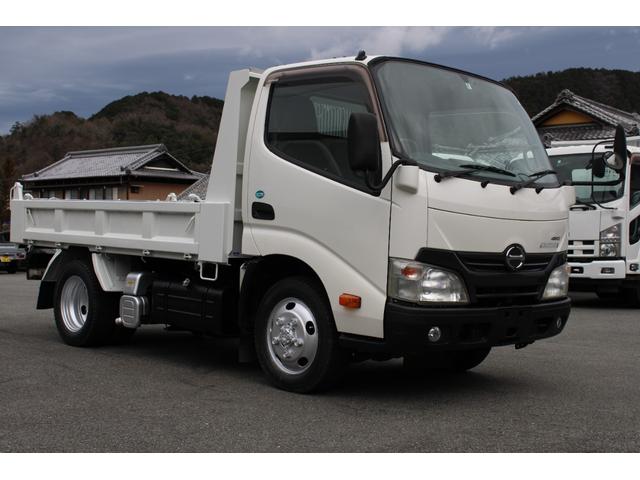 デュトロ 全低床　ダンプ　４ＷＤ　実走行４６０００ｋｍ台　新明和ＤＲ２－０１１０ＳＹ　４ＷＤ　開閉シート　ＥＴＣ（3枚目）