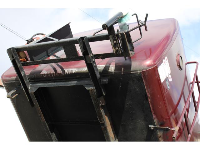 エルフトラック 回転式パッカー車　４ＷＤ　容積４．３立米　バックモニター　連続積込　汚水タンク　４ＷＤ　排出方法ダンプ式４（27枚目）