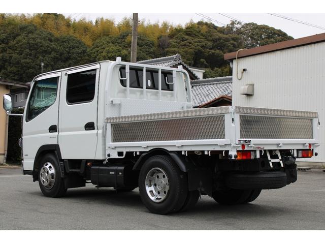 キャンター Ｗキャブ　４ＷＤ　メッキパーツ　アオリ縞板加工　荷床鉄板　Ｆシートカバー付　車両総重量４３６０ｋｇ　荷台内寸２０９８－１６０５－３８０（7枚目）