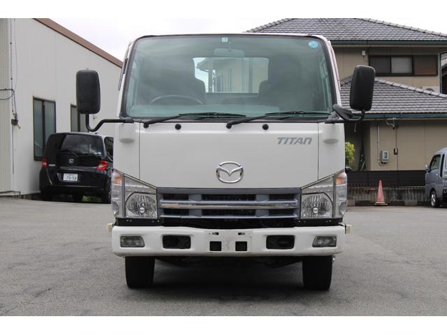 全低床　平　Ｐ／Ｇ付　４ＷＤ　新明和ＲＥ０６－１１０３　４ＷＤ　フルフラットロー　荷台床鉄板　荷台内寸３０６０－１６１５－８３０　ゲートテーブル８４５－１５８０　車両総重量４３８５ｋｇ(2枚目)