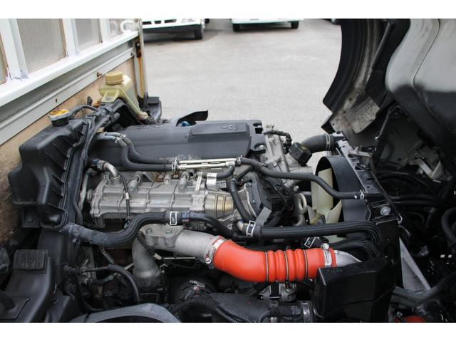 キャンター 平ボディ－２ｔ　アルミブロック　全低床　☆１０尺☆パブコ製アルミアオリ☆背板荷床ステンレス加工☆レーンアシスト☆フォグランプ☆キーレス☆電格ミラー☆車両総重量４４８５ｋｇ☆荷台内寸３１２１ｘ１６１６ｘ４９５☆床地上高８９２（26枚目）