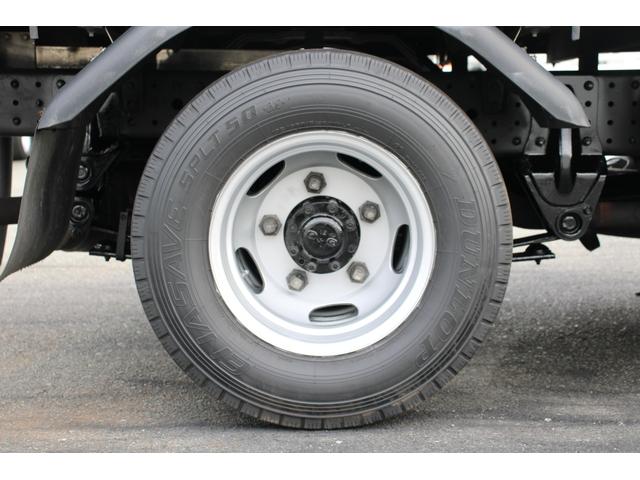 キャンター 平ボディ－２ｔ　アルミブロック　全低床　☆１０尺☆パブコ製アルミアオリ☆背板荷床ステンレス加工☆レーンアシスト☆フォグランプ☆キーレス☆電格ミラー☆車両総重量４４８５ｋｇ☆荷台内寸３１２１ｘ１６１６ｘ４９５☆床地上高８９２（49枚目）