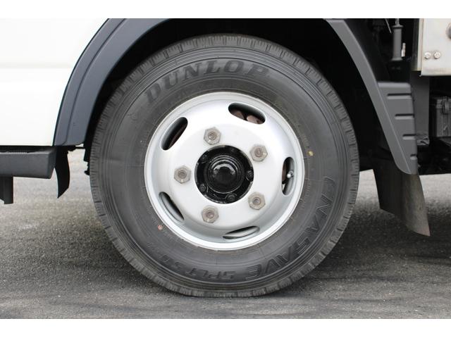 キャンター 平ボディ－２ｔ　アルミブロック　全低床　☆１０尺☆パブコ製アルミアオリ☆背板荷床ステンレス加工☆レーンアシスト☆フォグランプ☆キーレス☆電格ミラー☆車両総重量４４８５ｋｇ☆荷台内寸３１２１ｘ１６１６ｘ４９５☆床地上高８９２（52枚目）