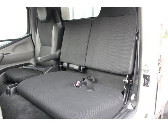 キャンター 平ボディ－２ｔ　アルミブロック　全低床　☆１０尺☆パブコ製アルミアオリ☆背板荷床ステンレス加工☆レーンアシスト☆フォグランプ☆キーレス☆電格ミラー☆車両総重量４４８５ｋｇ☆荷台内寸３１２１ｘ１６１６ｘ４９５☆床地上高８９２（65枚目）