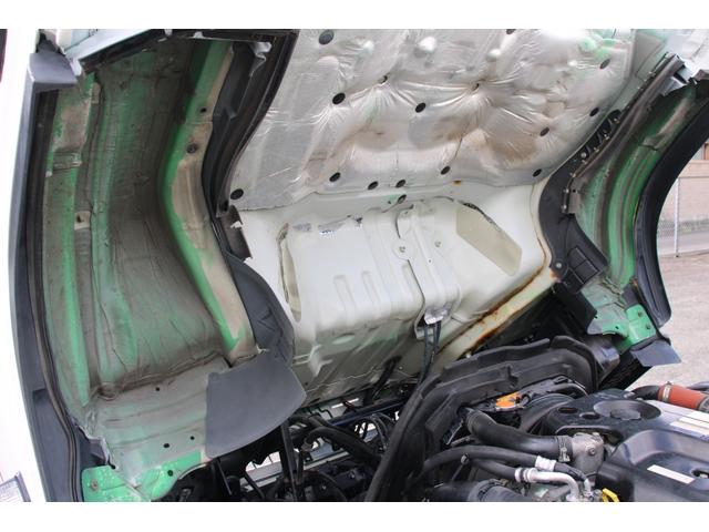 エルフトラック パッカー車/塵芥車 3.4t積載 6.5立米 回転式 新明和GR064-1634S2 巻込み式 連続積込 汚水タンク 電格ミラー サイドラダー 箱上キャリア スペアキー 車両総重量7995kg 荷台内寸4131-2051-1432(22枚目)