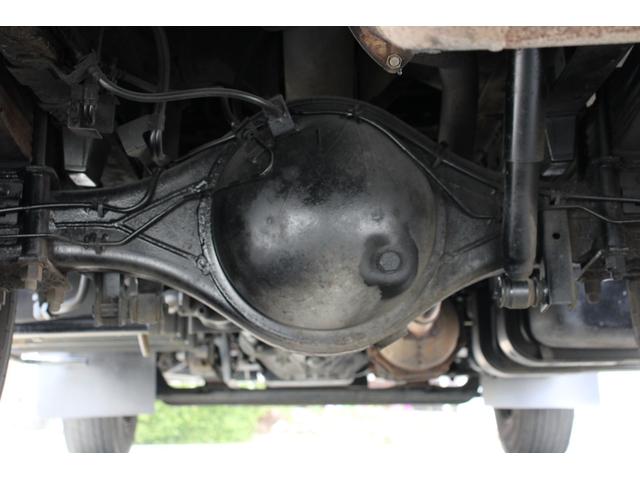 エルフトラック パッカー車/塵芥車 3.4t積載 6.5立米 回転式 新明和GR064-1634S2 巻込み式 連続積込 汚水タンク 電格ミラー サイドラダー 箱上キャリア スペアキー 車両総重量7995kg 荷台内寸4131-2051-1432(54枚目)