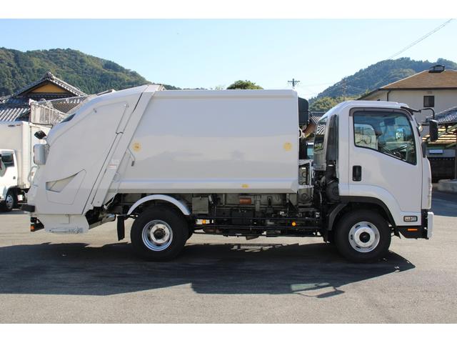 フォワード パッカー車/塵芥車 4.45t 8.2立米 プレス式 極東GB82-27-S☆プレスパック☆連続スイッチ☆汚水タンク☆レザー調シートカバー☆フォグ☆210PS☆Bモニター☆電格ミラー☆ETC☆車両総重量10945kg☆荷台内寸4681x2065x1612(6枚目)