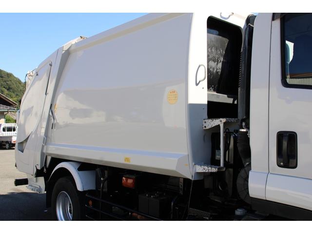フォワード パッカー車/塵芥車 4.45t 8.2立米 プレス式 極東GB82-27-S☆プレスパック☆連続スイッチ☆汚水タンク☆レザー調シートカバー☆フォグ☆210PS☆Bモニター☆電格ミラー☆ETC☆車両総重量10945kg☆荷台内寸4681x2065x1612(16枚目)