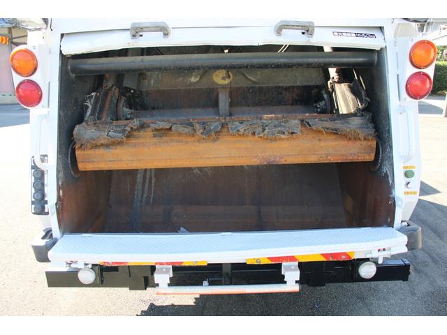 フォワード パッカー車/塵芥車 4.45t 8.2立米 プレス式 極東GB82-27-S☆プレスパック☆連続スイッチ☆汚水タンク☆レザー調シートカバー☆フォグ☆210PS☆Bモニター☆電格ミラー☆ETC☆車両総重量10945kg☆荷台内寸4681x2065x1612(35枚目)