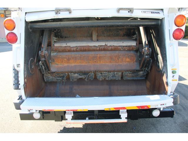 フォワード パッカー車/塵芥車 4.45t 8.2立米 プレス式 極東GB82-27-S☆プレスパック☆連続スイッチ☆汚水タンク☆レザー調シートカバー☆フォグ☆210PS☆Bモニター☆電格ミラー☆ETC☆車両総重量10945kg☆荷台内寸4681x2065x1612(37枚目)
