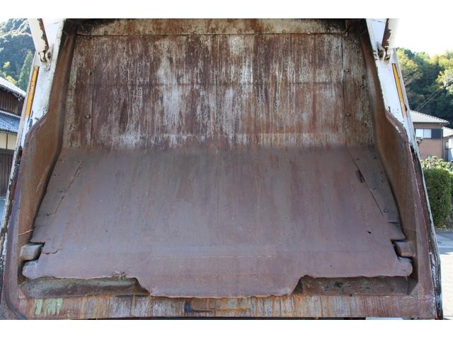 フォワード パッカー車/塵芥車 4.45t 8.2立米 プレス式 極東GB82-27-S☆プレスパック☆連続スイッチ☆汚水タンク☆レザー調シートカバー☆フォグ☆210PS☆Bモニター☆電格ミラー☆ETC☆車両総重量10945kg☆荷台内寸4681x2065x1612(38枚目)