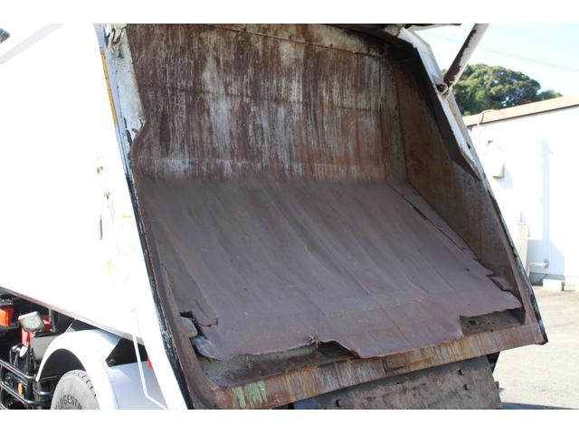 フォワード パッカー車/塵芥車 4.45t 8.2立米 プレス式 極東GB82-27-S☆プレスパック☆連続スイッチ☆汚水タンク☆レザー調シートカバー☆フォグ☆210PS☆Bモニター☆電格ミラー☆ETC☆車両総重量10945kg☆荷台内寸4681x2065x1612(43枚目)
