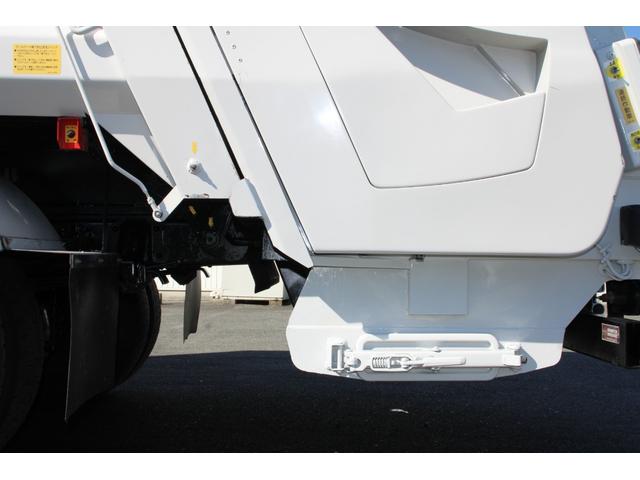 フォワード パッカー車/塵芥車 4.45t 8.2立米 プレス式 極東GB82-27-S☆プレスパック☆連続スイッチ☆汚水タンク☆レザー調シートカバー☆フォグ☆210PS☆Bモニター☆電格ミラー☆ETC☆車両総重量10945kg☆荷台内寸4681x2065x1612(60枚目)