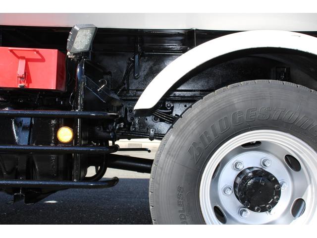フォワード パッカー車/塵芥車 4.45t 8.2立米 プレス式 極東GB82-27-S☆プレスパック☆連続スイッチ☆汚水タンク☆レザー調シートカバー☆フォグ☆210PS☆Bモニター☆電格ミラー☆ETC☆車両総重量10945kg☆荷台内寸4681x2065x1612(61枚目)