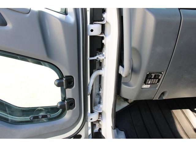 フォワード パッカー車/塵芥車 4.45t 8.2立米 プレス式 極東GB82-27-S☆プレスパック☆連続スイッチ☆汚水タンク☆レザー調シートカバー☆フォグ☆210PS☆Bモニター☆電格ミラー☆ETC☆車両総重量10945kg☆荷台内寸4681x2065x1612(72枚目)