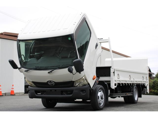デュトロ 平ボディ-2tパワーゲート(PG) ワイドロング ☆13尺☆極東V802C☆リフト能力800kg☆オートマ車☆ロープ穴4対☆車両総重量5335kg☆荷台内寸4358x2098x380☆ゲートテーブルサイズ1156x2008☆床地上高911(16枚目)