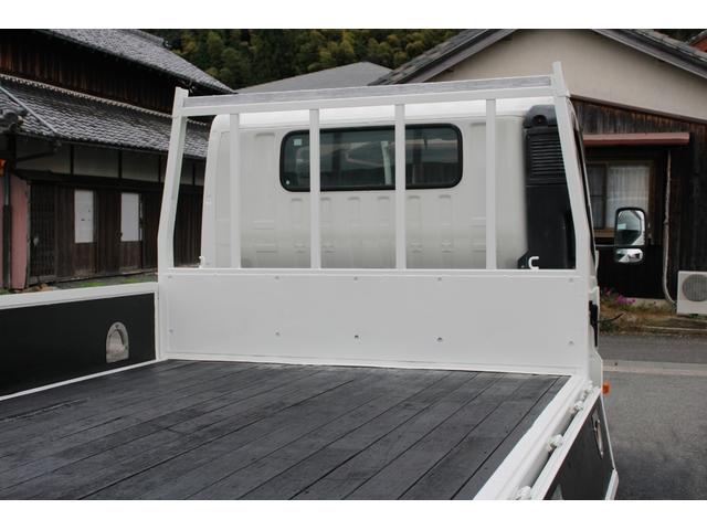 デュトロ 平ボディ-2tパワーゲート(PG) ワイドロング ☆13尺☆極東V802C☆リフト能力800kg☆オートマ車☆ロープ穴4対☆車両総重量5335kg☆荷台内寸4358x2098x380☆ゲートテーブルサイズ1156x2008☆床地上高911(29枚目)